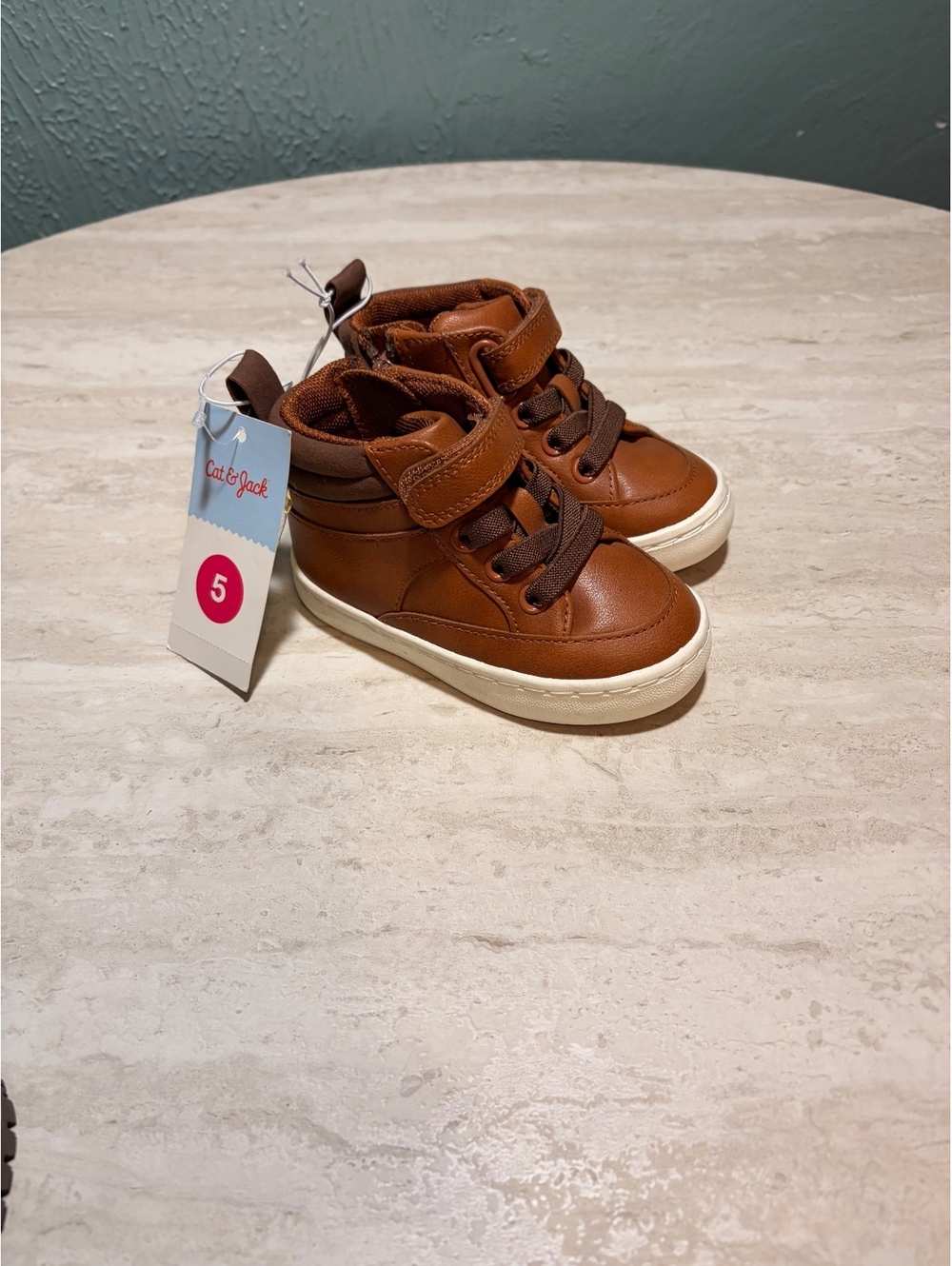 Size 5C Cat & Jack Toddler Brown High-Top Sneakers Size 5